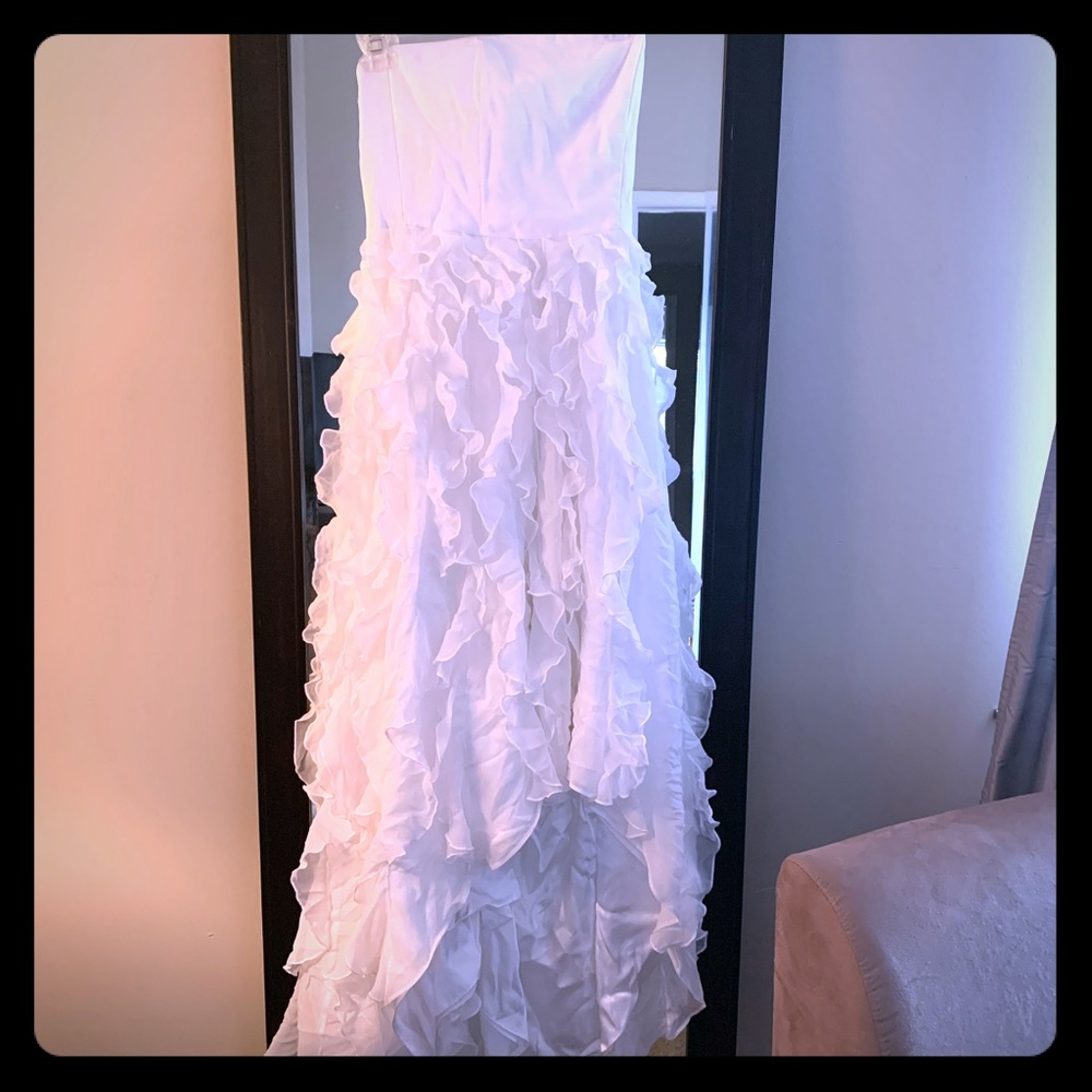 Strapless formal dress